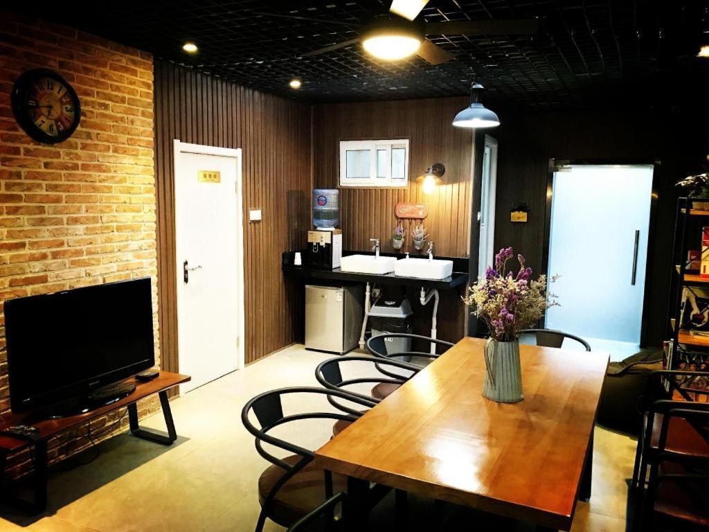 Lantian Garden Hostel 青岛 外观 照片